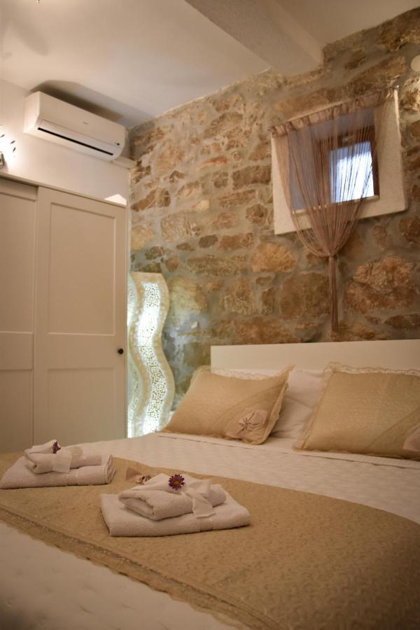 Apartments Bepina- 5 Mins From The Center Σπλιτ Εξωτερικό φωτογραφία