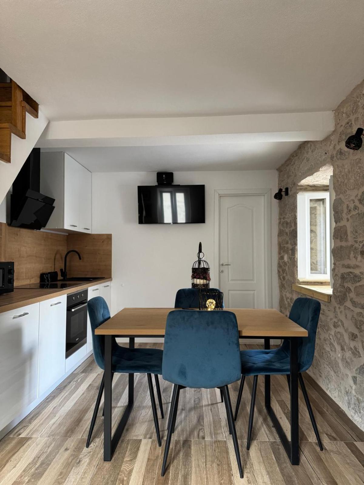 Apartments Bepina- 5 Mins From The Center Σπλιτ Εξωτερικό φωτογραφία