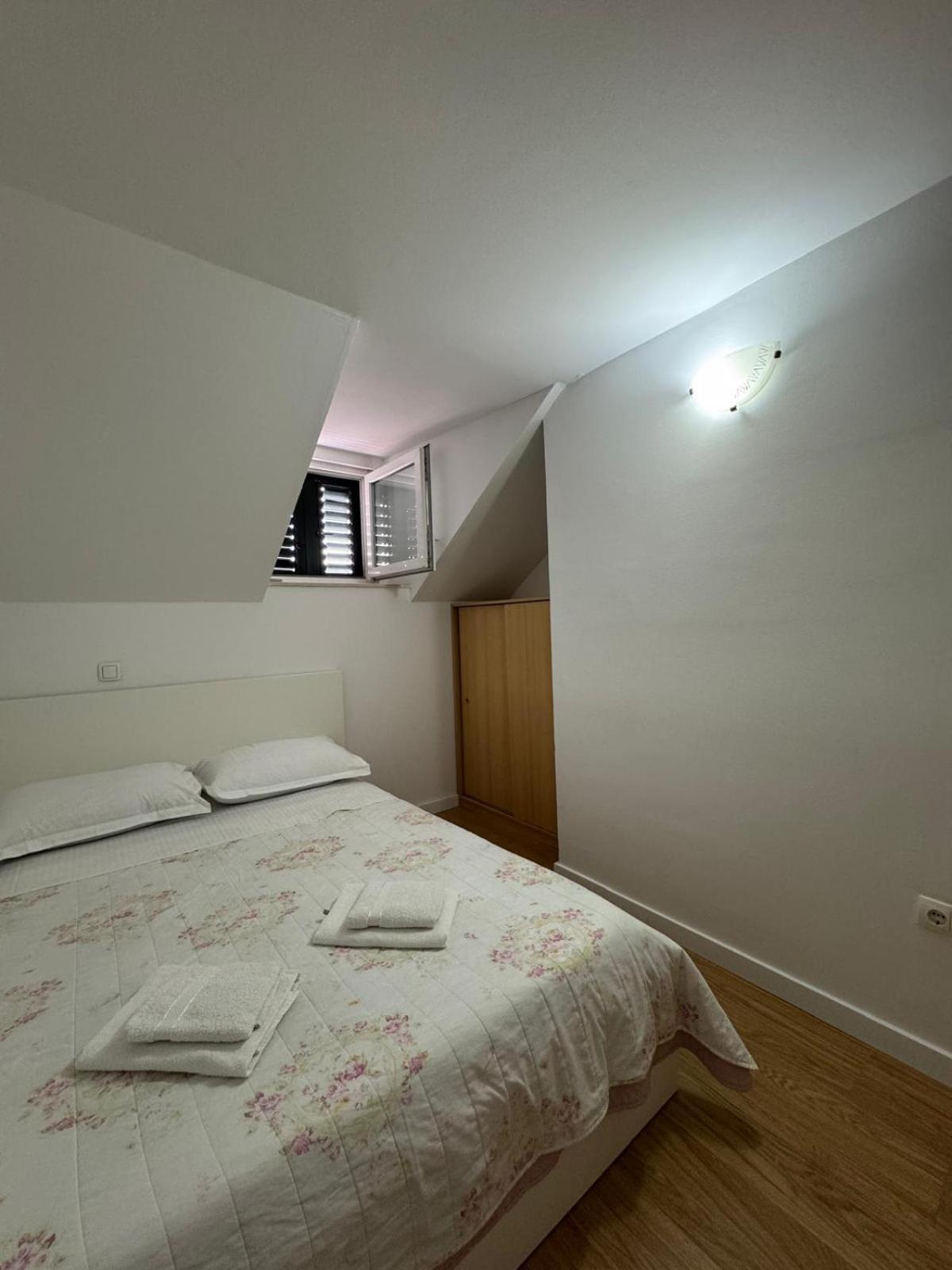 Apartments Bepina- 5 Mins From The Center Σπλιτ Εξωτερικό φωτογραφία