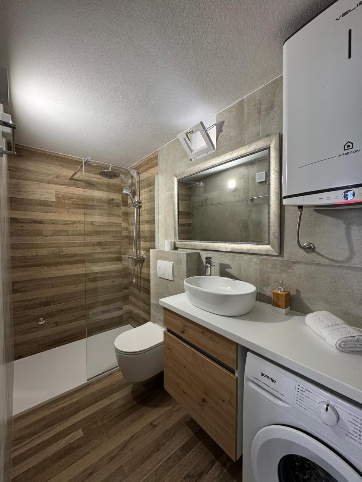 Apartments Bepina- 5 Mins From The Center Σπλιτ Εξωτερικό φωτογραφία