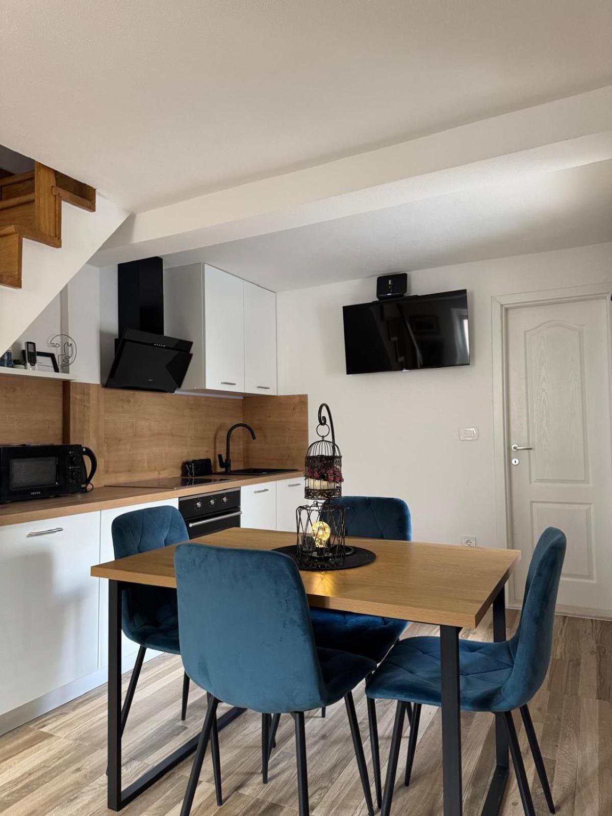 Apartments Bepina- 5 Mins From The Center Σπλιτ Εξωτερικό φωτογραφία