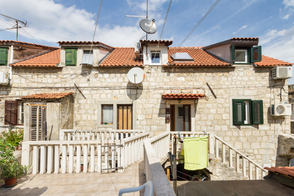 Apartments Bepina- 5 Mins From The Center Σπλιτ Δωμάτιο φωτογραφία